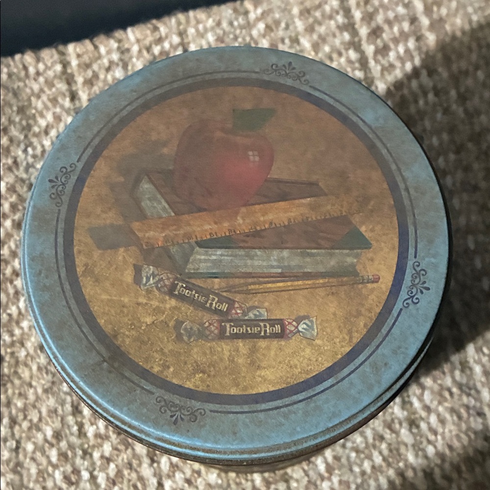 Vintage Blue Candy Tin - Picture 2 of 6
